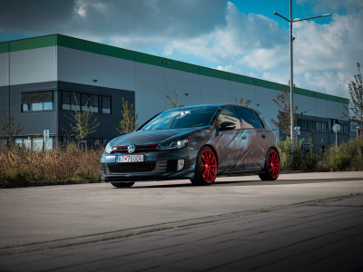 Volkswagen Golf GTI foto 1